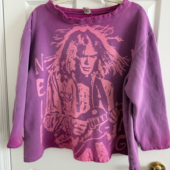 Magnolia Pearl Neil Young
Hermosa Sweatshirt - Picture 3 of 5